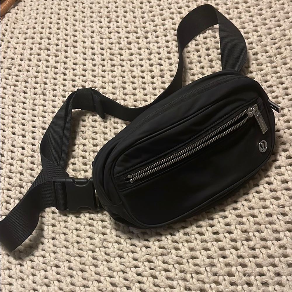 Lululemon Black 1L Crossbody Bag